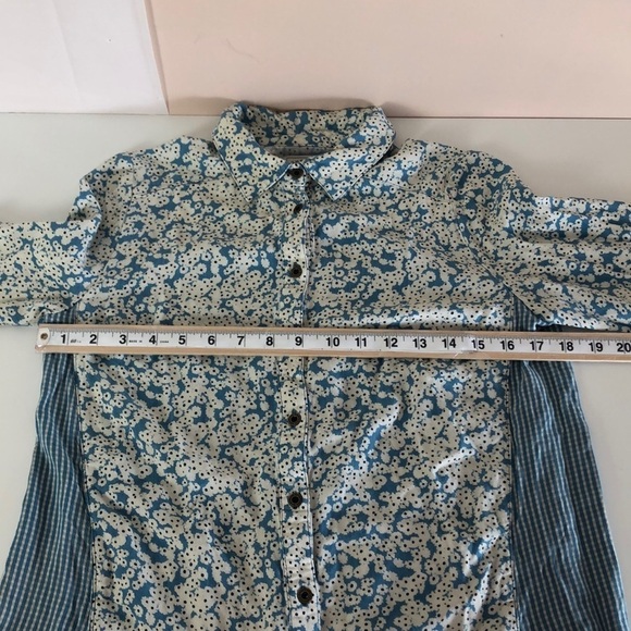 G.H.Bass & Co Floral Checkered Button Front Small - Picture 5 of 9